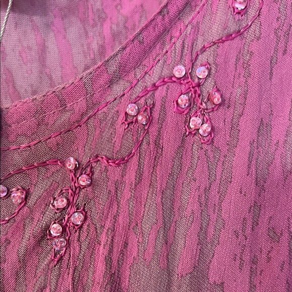 🌴Vacation Pick🌴Charlie Paige Mauve High Low Dress with Star Design - Picture 4 of 6